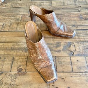 {Antonio Melani} Tooled Leather Mule